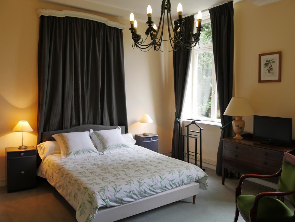Chambres D'Hotes Chateau De Courcelette Hem Phòng bức ảnh